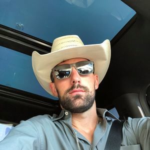 Meet your Posher, Thomas